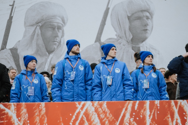 В память о Сталинграде: Волонтёры Победы рассказали о подвиге Героев Сталинградской битвы